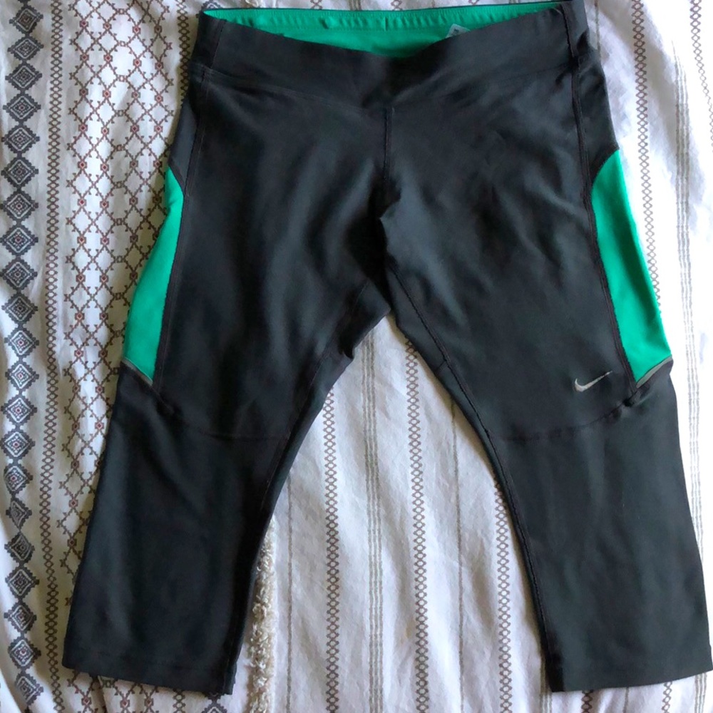 Nike crop running tights